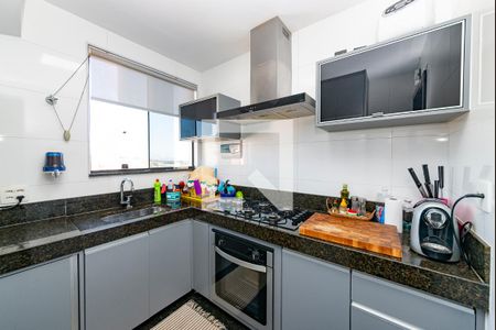 Apartamento à venda com 180m², 3 quartos e 4 vagas Apartamento à venda com 180m², 3 quartos e 4 vagasCozinha