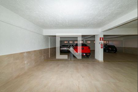 Apartamento à venda com 180m², 3 quartos e 4 vagas Apartamento à venda com 180m², 3 quartos e 4 vagasGaragem