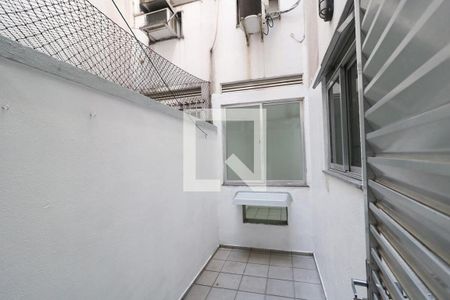 Apartamento à venda com 90m², 2 quartos e 1 vagaÁrea de Serviço