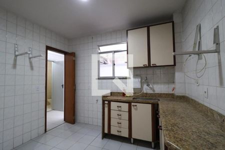 Apartamento à venda com 90m², 2 quartos e 1 vagaCozinha