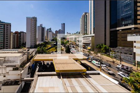 Apartamento à venda com 78m², 3 quartos e 2 vagas Apartamento à venda com 78m², 3 quartos e 2 vagasVista