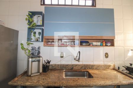 Casa à venda com 240m², 3 quartos e 3 vagas Casa à venda com 240m², 3 quartos e 3 vagasCozinha