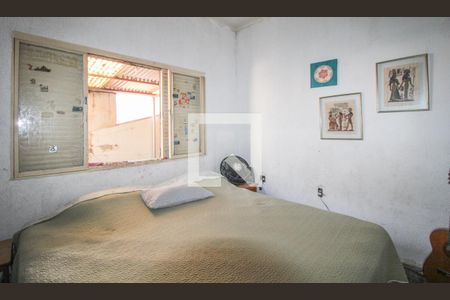 Casa à venda com 240m², 3 quartos e 3 vagas Casa à venda com 240m², 3 quartos e 3 vagasQuarto