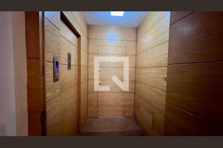 Apartamento à venda com 310m², 3 quartos e 2 vagas Apartamento à venda com 310m², 3 quartos e 2 vagasÁrea comum