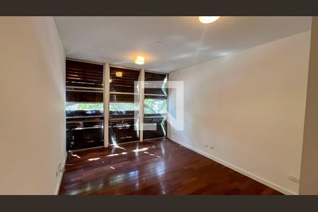 Apartamento à venda com 310m², 3 quartos e 2 vagas Apartamento à venda com 310m², 3 quartos e 2 vagasQuarto 1