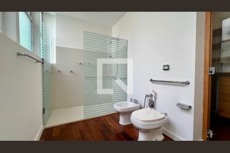 Apartamento à venda com 310m², 3 quartos e 2 vagas Apartamento à venda com 310m², 3 quartos e 2 vagasQuarto 3