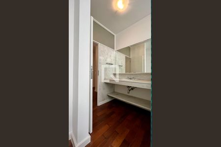 Apartamento à venda com 310m², 3 quartos e 2 vagas Apartamento à venda com 310m², 3 quartos e 2 vagasQuarto 2