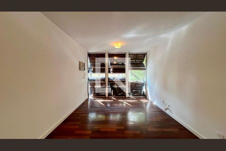 Apartamento à venda com 310m², 3 quartos e 2 vagas Apartamento à venda com 310m², 3 quartos e 2 vagasQuarto 3