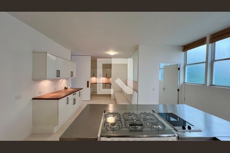Apartamento à venda com 310m², 3 quartos e 2 vagas Apartamento à venda com 310m², 3 quartos e 2 vagasCozinha
