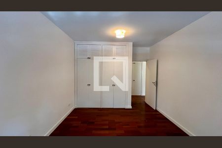 Apartamento à venda com 310m², 3 quartos e 2 vagas Apartamento à venda com 310m², 3 quartos e 2 vagasQuarto 1