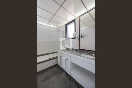 Apartamento para alugar com 48m², 1 quarto e 1 vaga Apartamento para alugar com 48m², 1 quarto e 1 vagaBanheiro