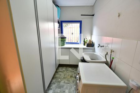 Casa à venda com 118m², 2 quartos e 1 vagaÁrea de Serviço