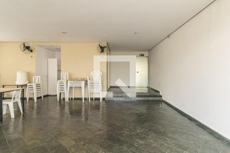 Apartamento à venda com 74m², 2 quartos e 1 vaga