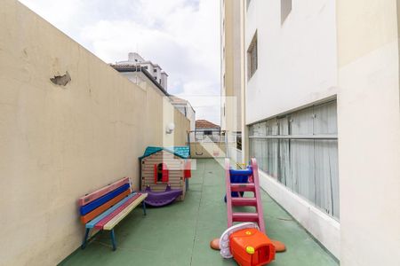 Apartamento à venda com 74m², 2 quartos e 1 vaga