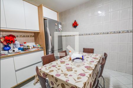 Casa à venda com 192m², 3 quartos e 3 vagasCozinha