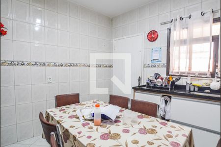 Casa à venda com 192m², 3 quartos e 3 vagasCozinha