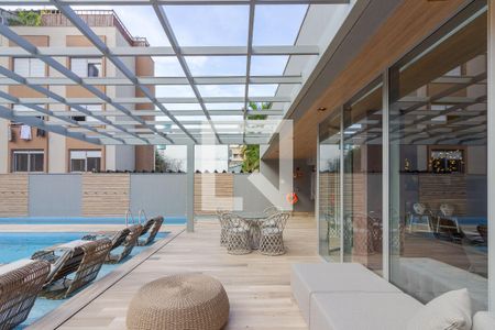 Studio à venda com 26m², 1 quarto e 1 vaga Studio à venda com 26m², 1 quarto e 1 vagaÁrea comum - Piscina