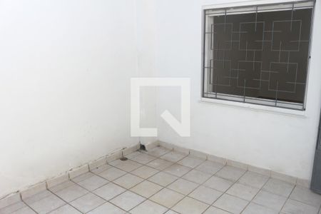 Casa à venda com 180m², 2 quartos e 2 vagasQuintal