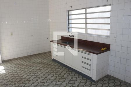 Casa à venda com 180m², 2 quartos e 2 vagasCozinha