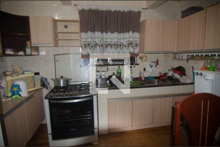 Casa à venda com 180m², 4 quartos e 2 vagasCozinha