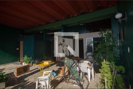 Casa à venda com 180m², 4 quartos e 2 vagasTerraço