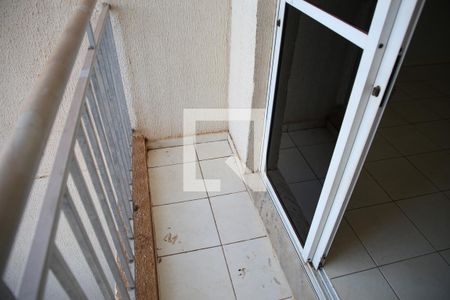 Apartamento para alugar com 55m², 2 quartos e 1 vagaVaranda