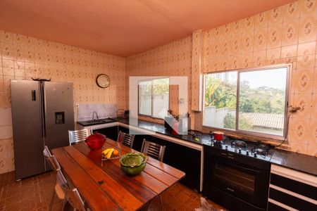 Casa à venda com 280m², 3 quartos e 2 vagasCozinha