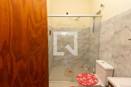 Casa à venda com 280m², 3 quartos e 2 vagasBanheiro 2