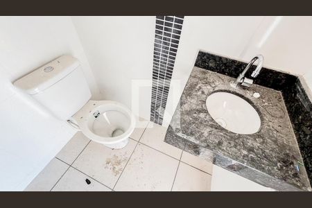 Apartamento à venda com 86m², 2 quartos e 2 vagas Apartamento à venda com 86m², 2 quartos e 2 vagasCobertura - Banheiro