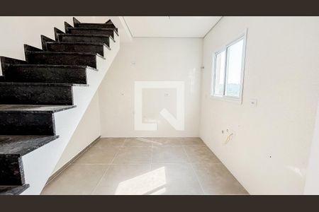 Apartamento à venda com 86m², 2 quartos e 2 vagas Apartamento à venda com 86m², 2 quartos e 2 vagasCozinha - Escada