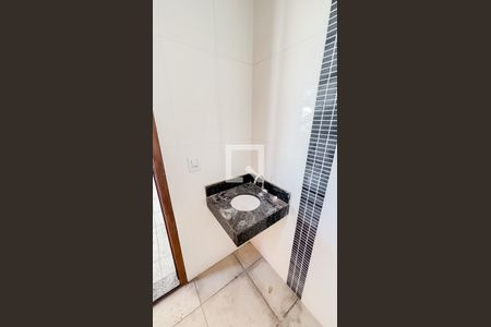 Apartamento à venda com 82m², 2 quartos e 1 vaga Apartamento à venda com 82m², 2 quartos e 1 vagaCobertura - Banheiro