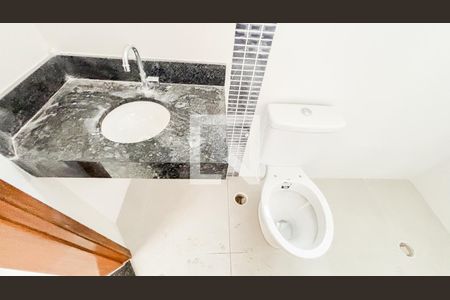Apartamento à venda com 82m², 2 quartos e 1 vaga Apartamento à venda com 82m², 2 quartos e 1 vagaBanheiro