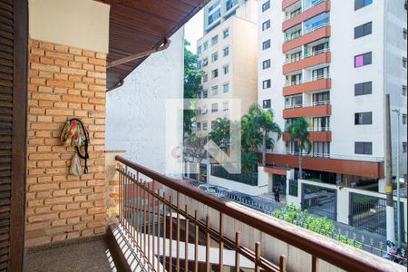 Casa à venda com 230m², 4 quartos e 2 vagas Casa à venda com 230m², 4 quartos e 2 vagasVaranda do Quarto 3