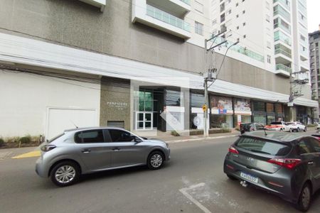 Apartamento à venda com 128m², 3 quartos e sem vaga Apartamento à venda com 128m², 3 quartos e sem vagaFachada