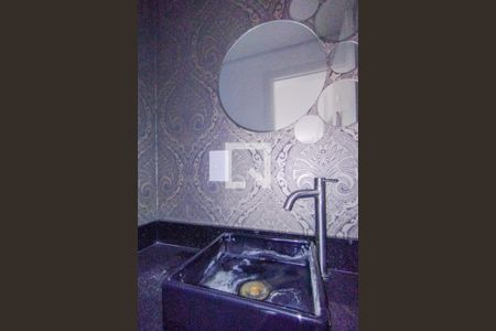 Apartamento à venda com 128m², 3 quartos e sem vaga Apartamento à venda com 128m², 3 quartos e sem vagaLavabo