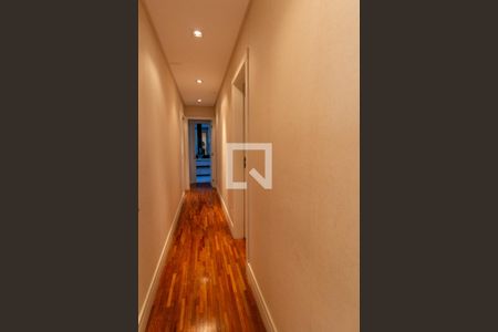 Corredor de apartamento para alugar com 3 quartos, 146m² em Pompeia, São Paulo