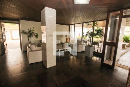 Apartamento à venda com 102m², 3 quartos e 1 vagaHall de entrada