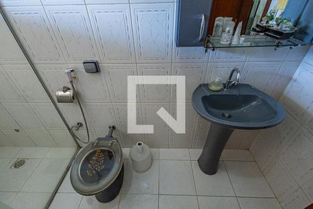Casa à venda com 350m², 3 quartos e 2 vagas Casa à venda com 350m², 3 quartos e 2 vagasSuite