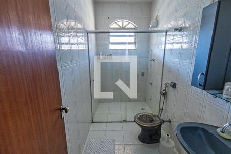 Casa à venda com 350m², 3 quartos e 2 vagas Casa à venda com 350m², 3 quartos e 2 vagasSuite