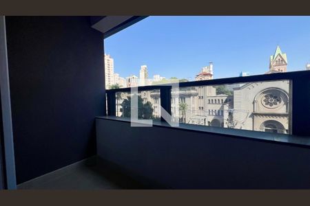 Studio para alugar com 20m², 1 quarto e sem vaga Studio para alugar com 20m², 1 quarto e sem vagaSacada