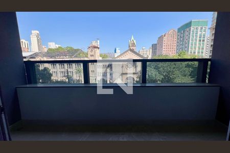 Studio para alugar com 20m², 1 quarto e sem vaga Studio para alugar com 20m², 1 quarto e sem vagaSacada