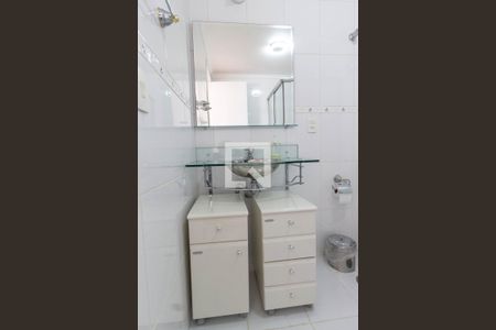 Apartamento à venda com 74m², 2 quartos e 1 vagaBanheiro