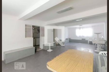 Apartamento à venda com 74m², 2 quartos e 1 vagaSalão de festas