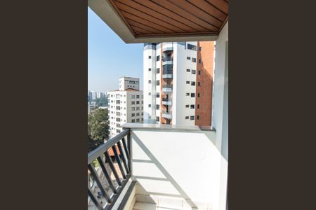 Apartamento à venda com 93m², 3 quartos e 2 vagasVaranda da suíte