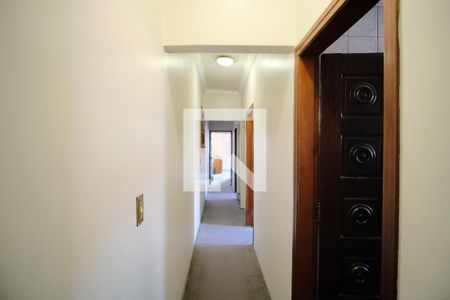 Casa à venda com 255m², 4 quartos e 8 vagasCorredor dos Quartos