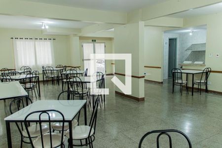 Apartamento para alugar com 51m², 2 quartos e 1 vaga Apartamento para alugar com 51m², 2 quartos e 1 vagaÁrea comum - Salão de festas