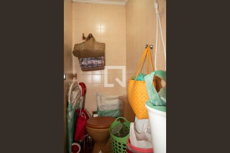 Apartamento à venda com 69m², 2 quartos e 1 vaga Apartamento à venda com 69m², 2 quartos e 1 vagaBanheiro de Serviço