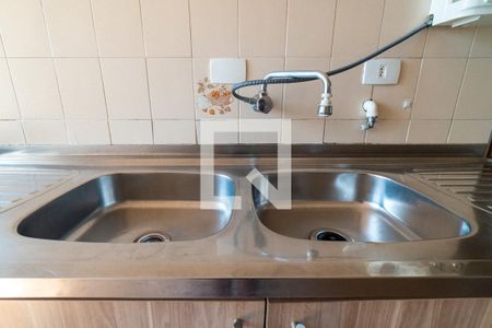 Apartamento à venda com 74m², 2 quartos e 2 vagasCozinha Detalhe