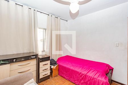 Casa à venda com 136m², 2 quartos e 2 vagas Casa à venda com 136m², 2 quartos e 2 vagasQuarto da Edicula