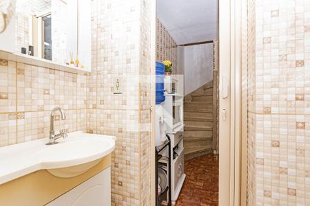 Casa à venda com 136m², 2 quartos e 2 vagas Casa à venda com 136m², 2 quartos e 2 vagasBanheiro